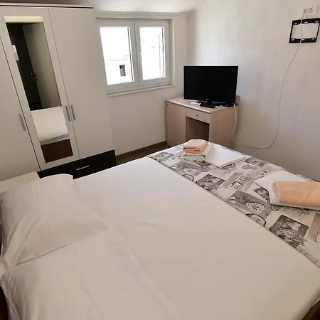 Good ماكارسكا